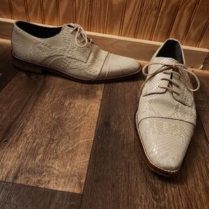 Men Stacy Adams Snake Skin Shoes